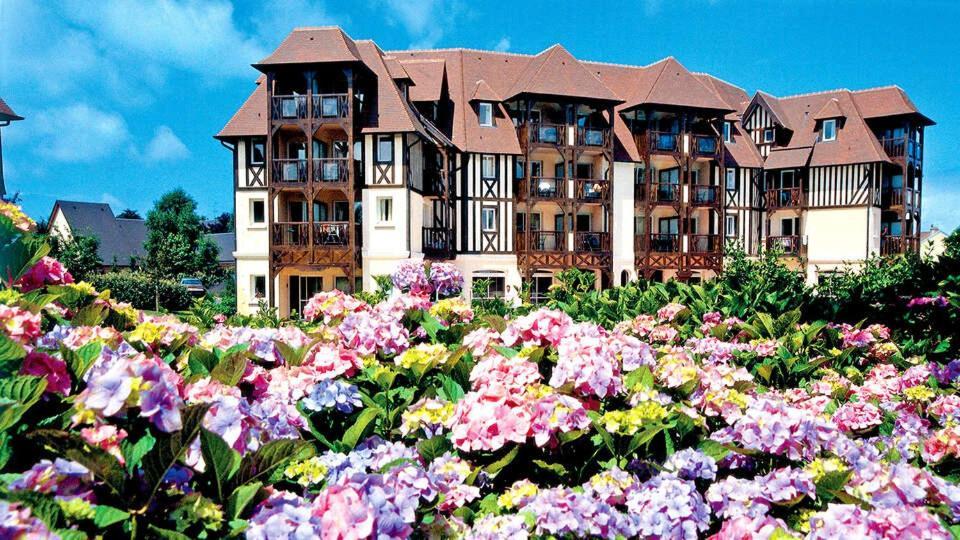 "Magnifique 2 Pieces Deauville" Piscine Et Jardin Esterno foto
