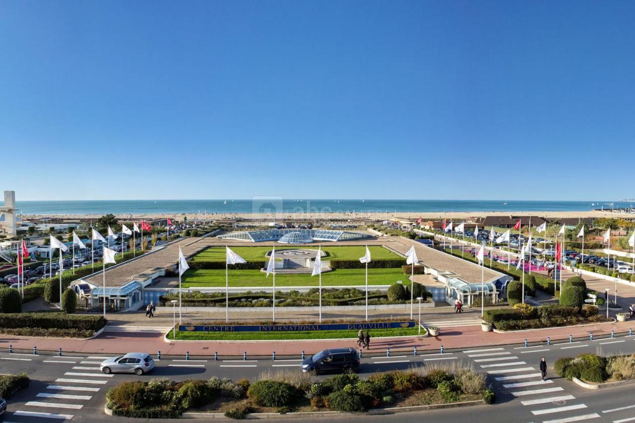 "Magnifique 2 Pieces Deauville" Piscine Et Jardin Esterno foto