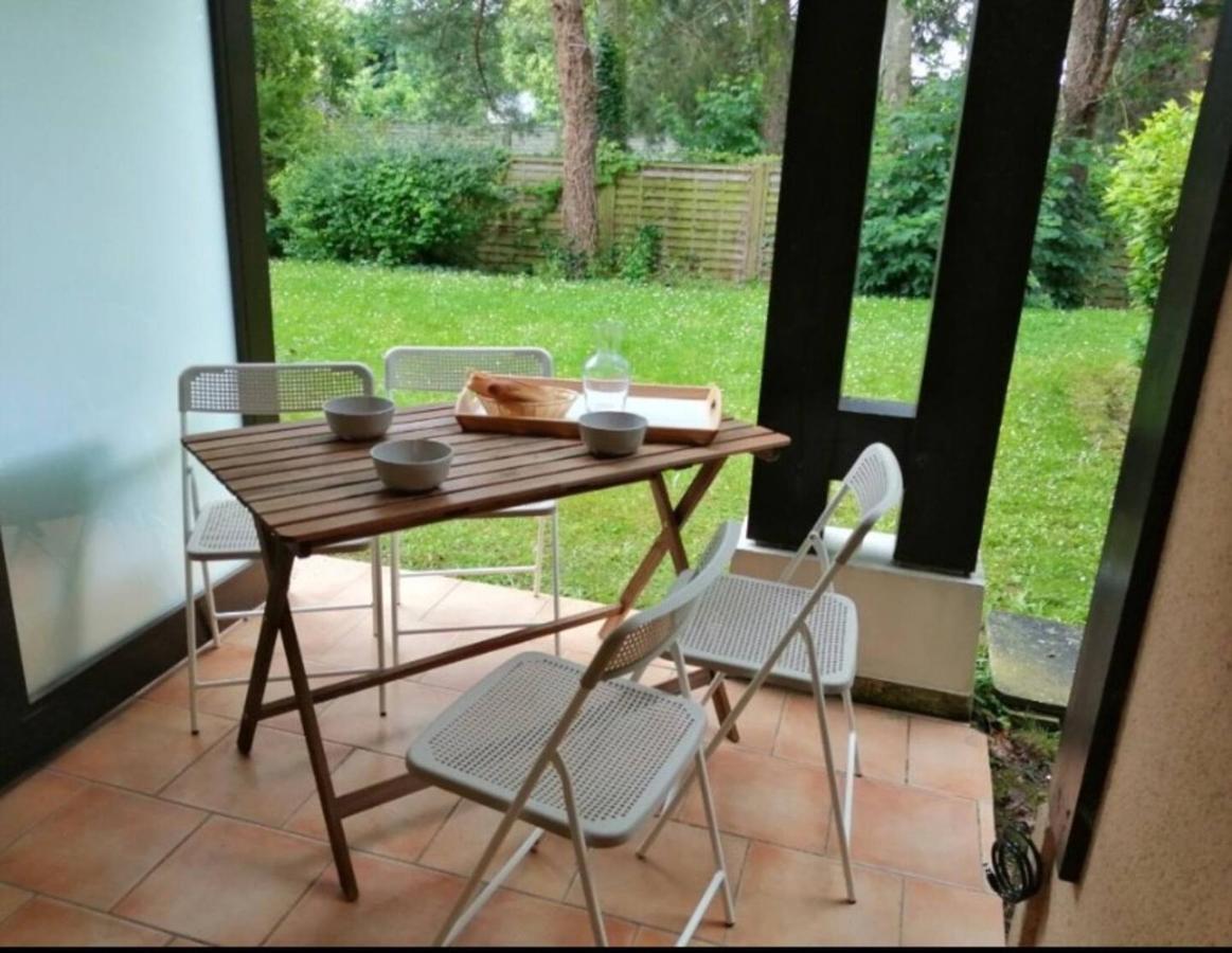 "Magnifique 2 Pieces Deauville" Piscine Et Jardin Esterno foto
