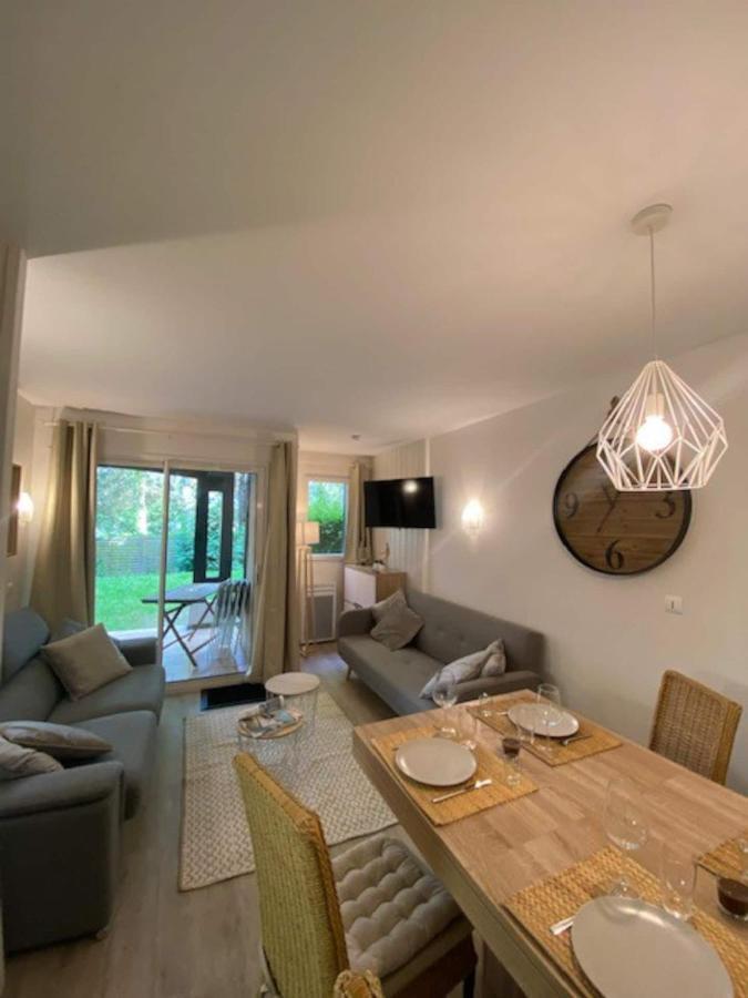 "Magnifique 2 Pieces Deauville" Piscine Et Jardin Esterno foto
