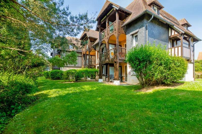 "Magnifique 2 Pieces Deauville" Piscine Et Jardin Esterno foto